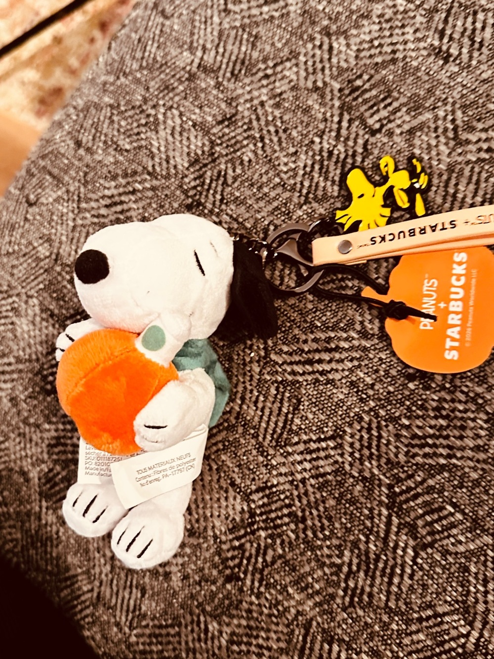 Starbucks x Peanuts Snoopy plush bag charm / key chain with Woodstock charm NWT